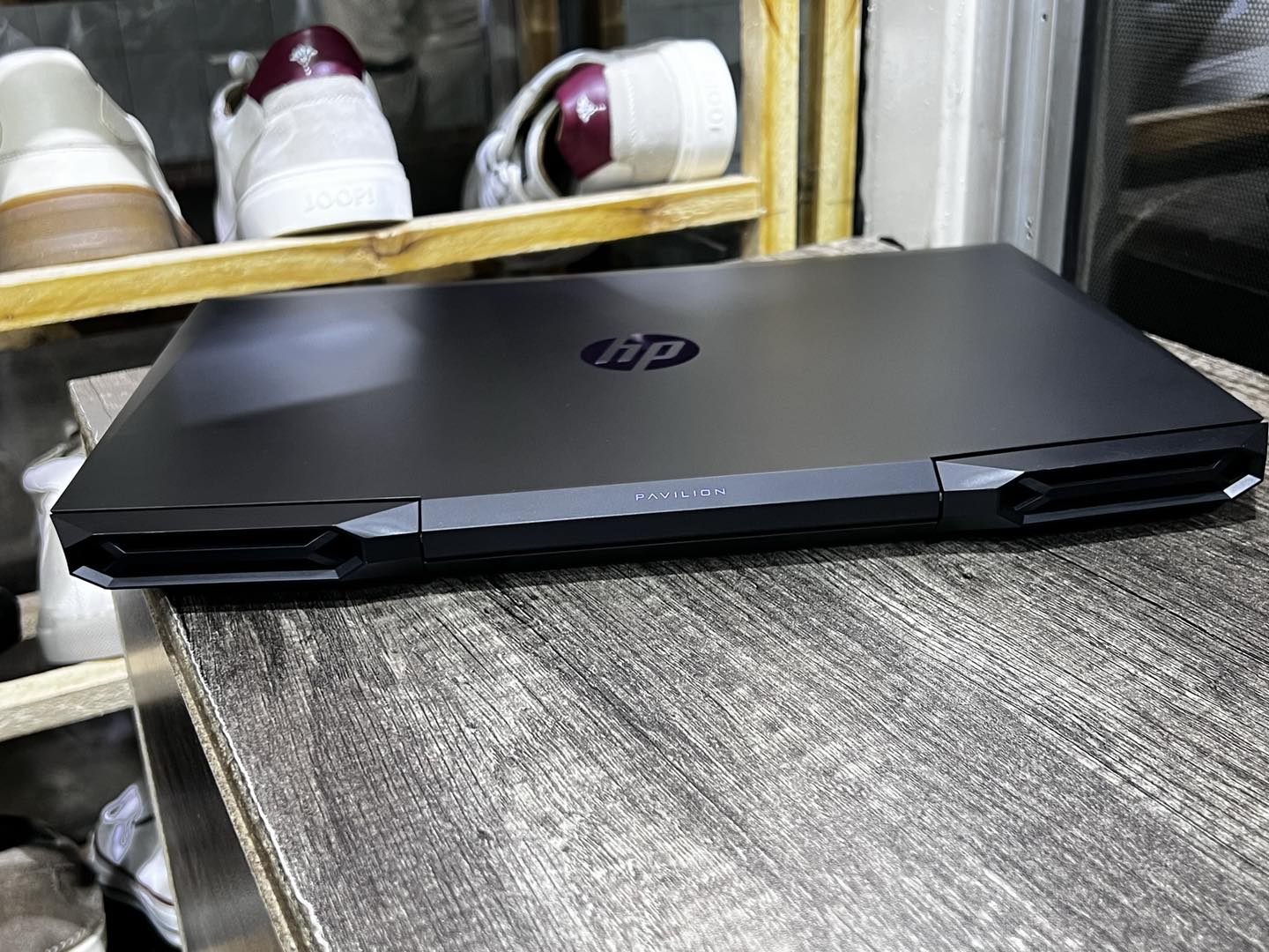 HP Pavilion Gaming Laptop 15-ec2121AX - Image 2