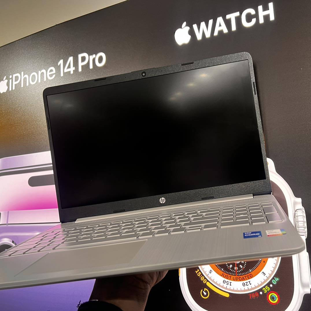 HP Notebook 15 S, Silver laptop, Intel Core i5 12Th Gen 4.4Ghz, 8Gb Ram, 512gb M2 SSD, 15.6" Full HD Display, Win 11 Pro, Office Pro 2021, Fingerprint Backlit Keyboard - Image 3