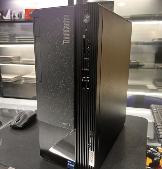 Lenovo ThinkCentre neo 50t i5-12400 Tower Intel®️ Core™️ i5 8 GB DDR4-SDRAM 1TB HDDWindows 11 Pro PC Black,Grey