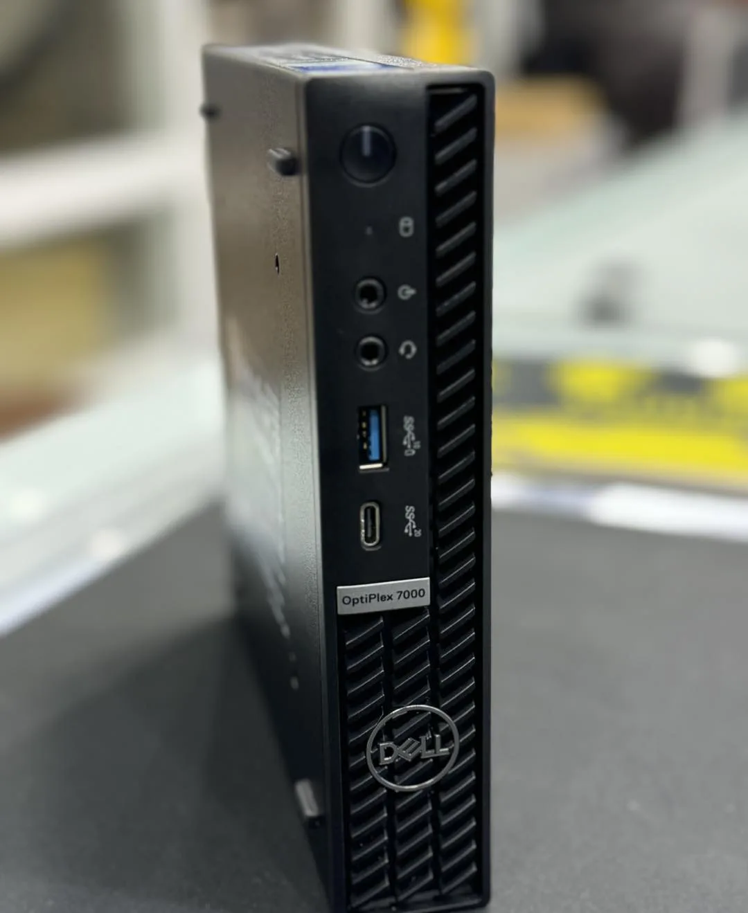 Dell OptiPlex 7000 7000 Micro Tower Desktop (2022) | Core i5-512GB SSD - 16GB RAM | 6 Cores @ 4.4 GHz - 12th Gen CPU Win 11 Pro (Renewed)