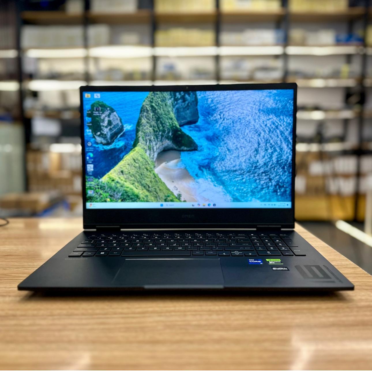 OMEN TRANSCEND 16 INCH INTEL GAMING LAPTOP