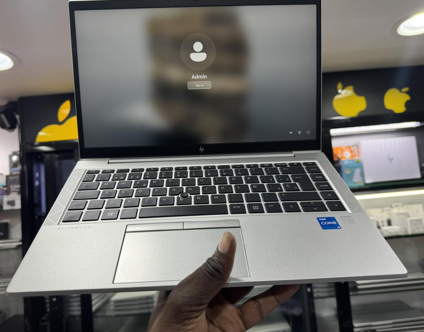 840 G8 14-inch Full HD IPS Laptop - Core i5 1145G7