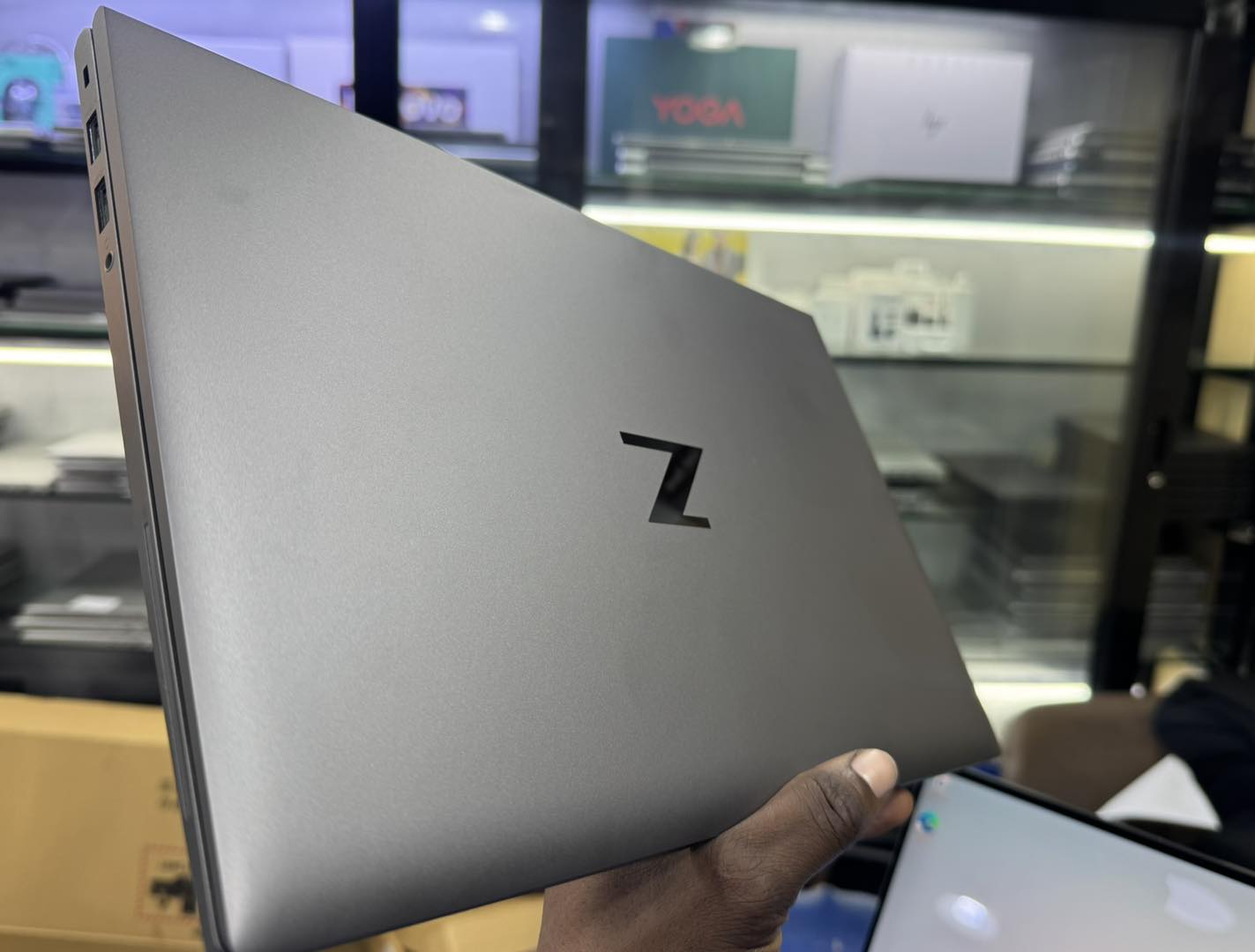 HP ZBook Firefly 14 G8 14.0