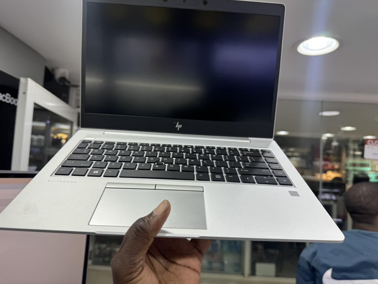 HP Elitebook 840 G6 14-inch FHD (1920x1080)