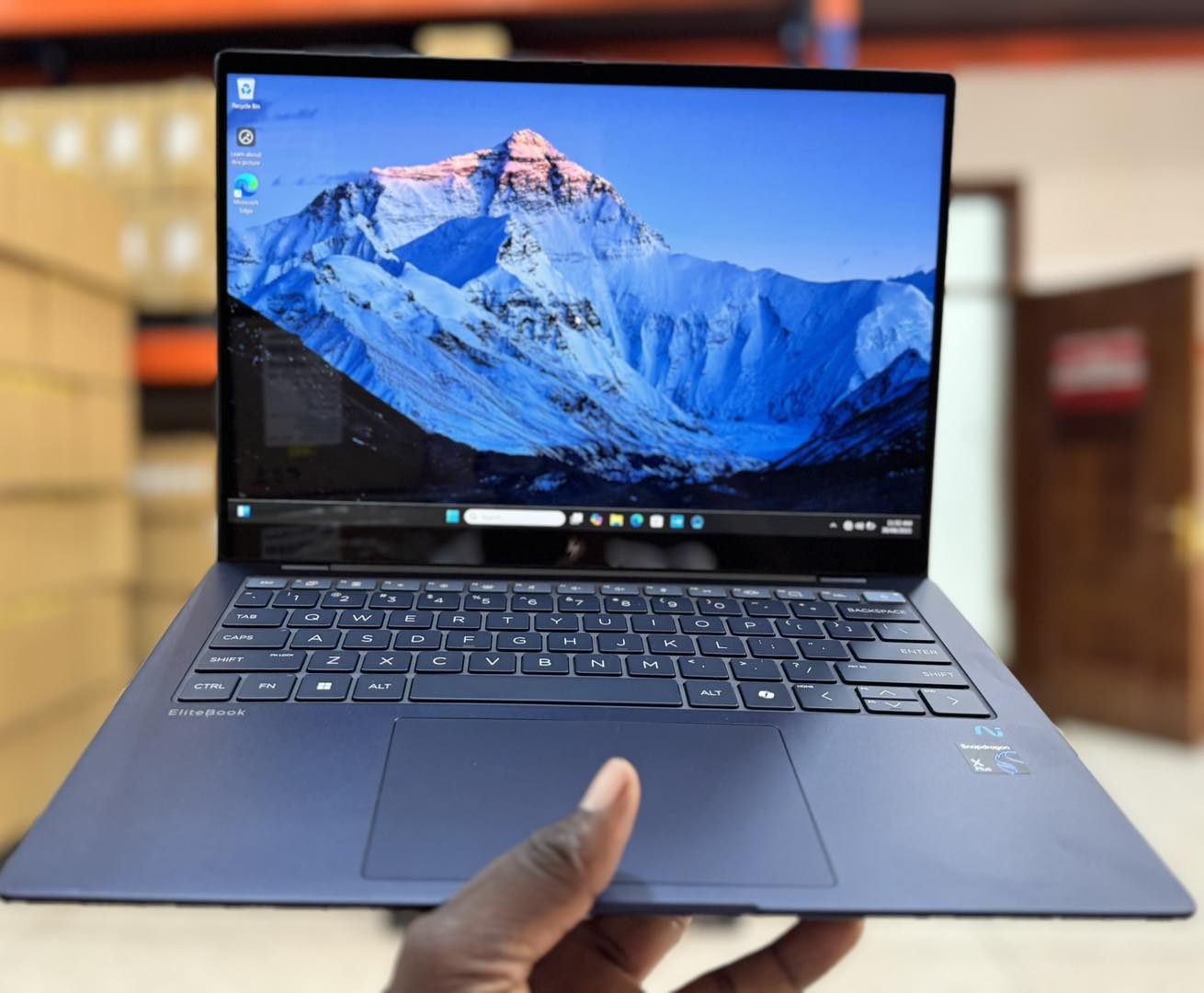 HP EliteBook X G1a 14" 2.8K OLED Touchscreen Copilot