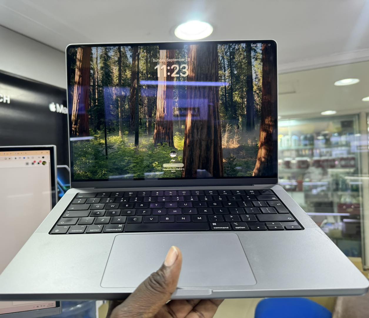 Apple MacBook Pro 2021 with Apple M1 Pro chip (14-inch, 16GB RAM, 1TB SSD) - Space Gray (Renewed)