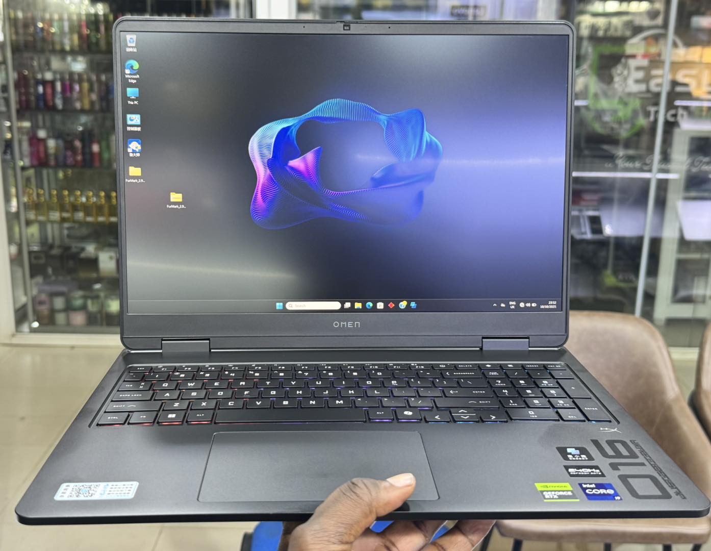 HP OMEN 16-an0037wm Slim Gaming Laptop Intel Core Ultra 7
