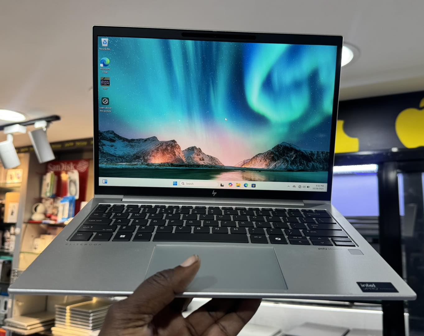 HP EliteBook 830 G11 13"