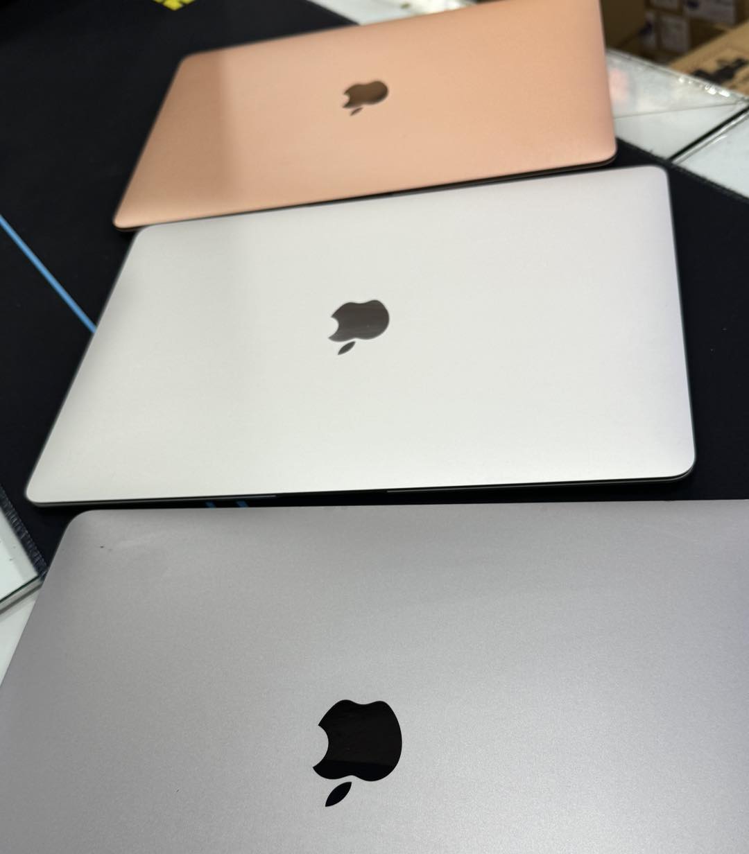 Apple MacBook Air Retina "Core i5" 13" (2020) 8GB RAM 512GB SSD A2179 MVH22LL/rose gold